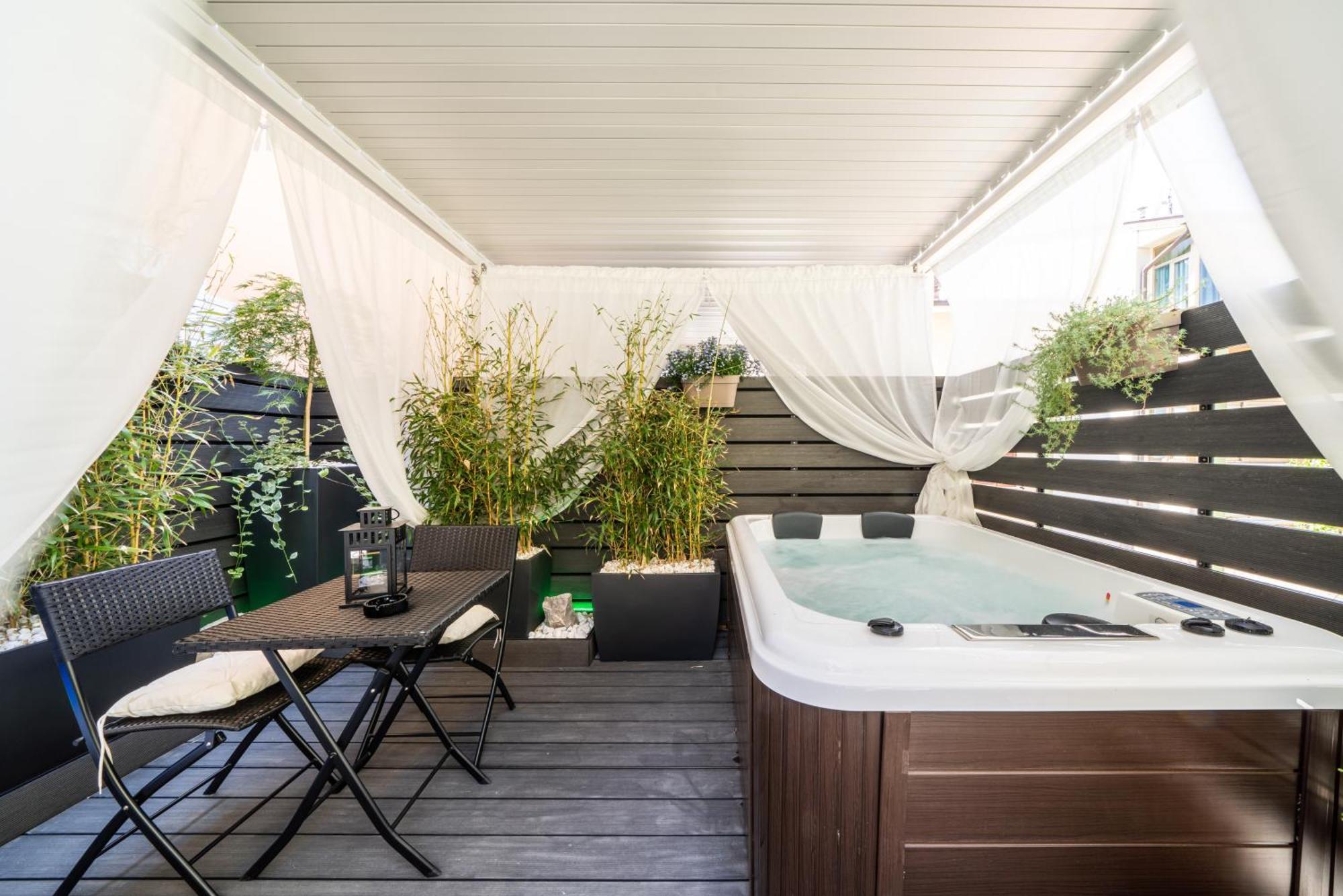 Sea Garden Apartments & Rooms Grado Bagian luar foto