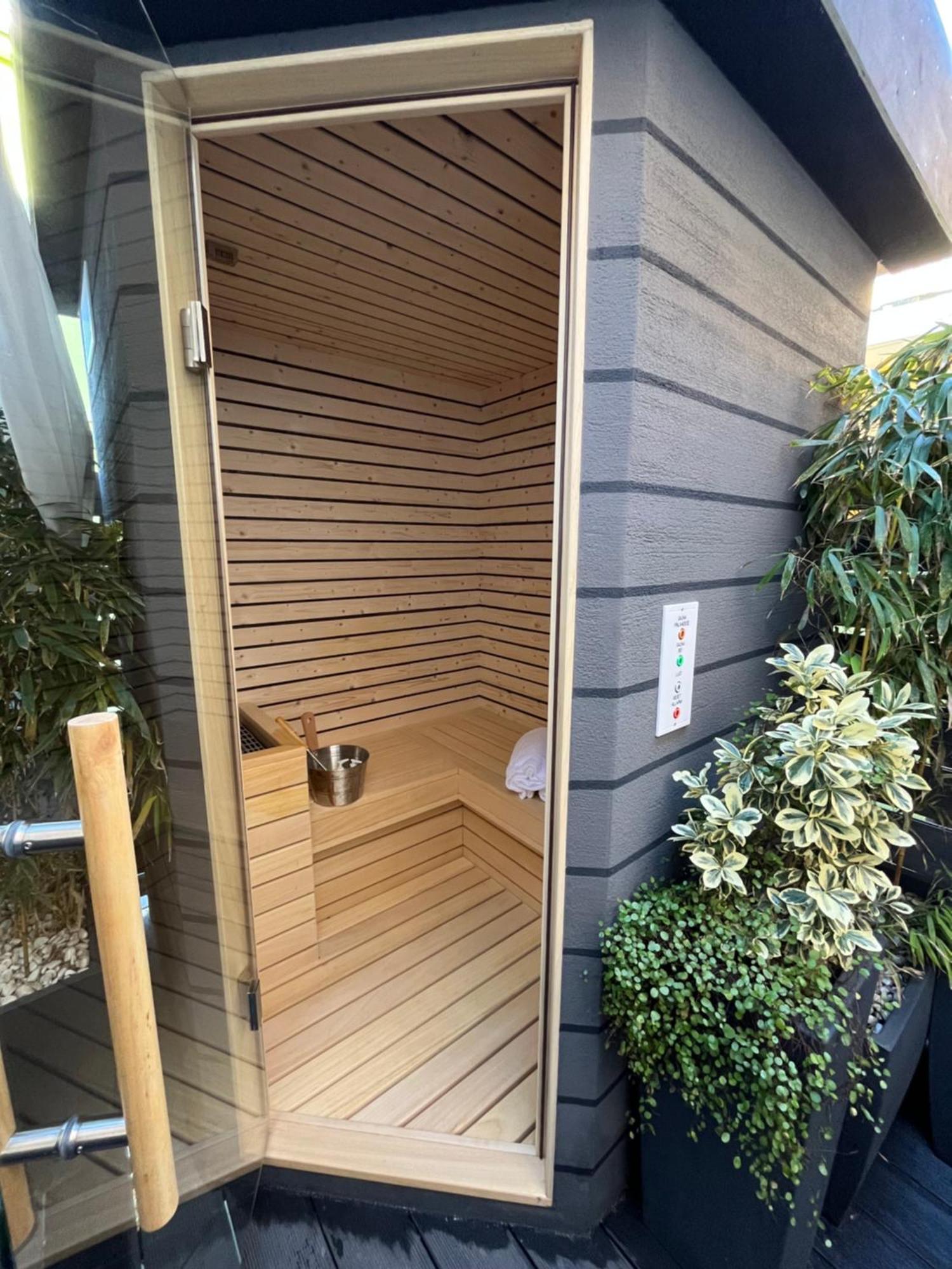 Sea Garden Apartments & Rooms Grado Bagian luar foto